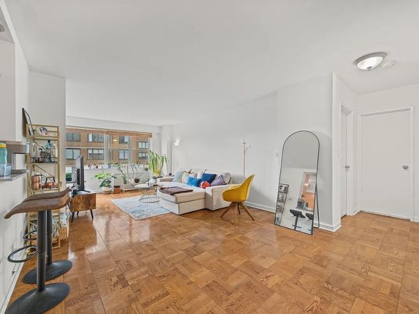 165 East 32nd Street 16F, New York NY 10016