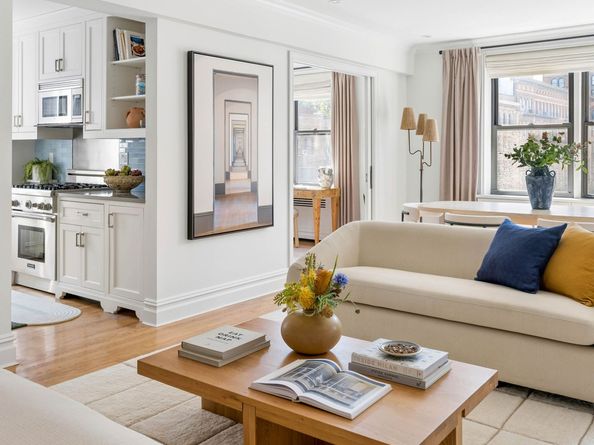 30 East 9th Street 6NN, New York NY 10003