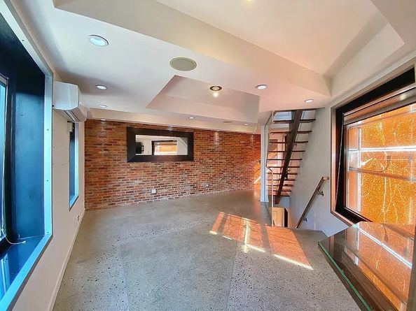 142 West 9th Street 2, Brooklyn NY 11231