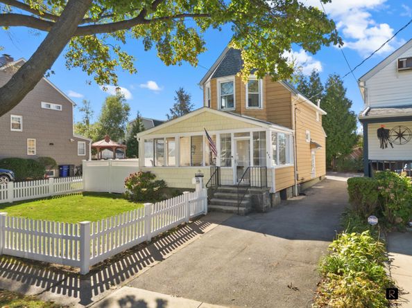 475 King Avenue, Bronx NY 10464