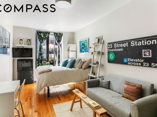 312 West 23rd Street 2T, New York NY 10011