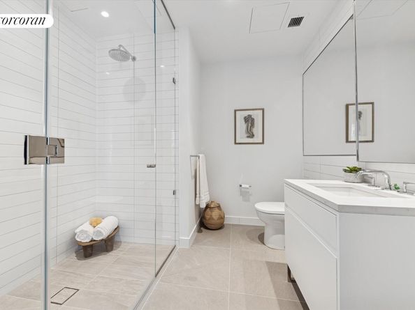150 East 23rd Street 17A, New York NY 10010