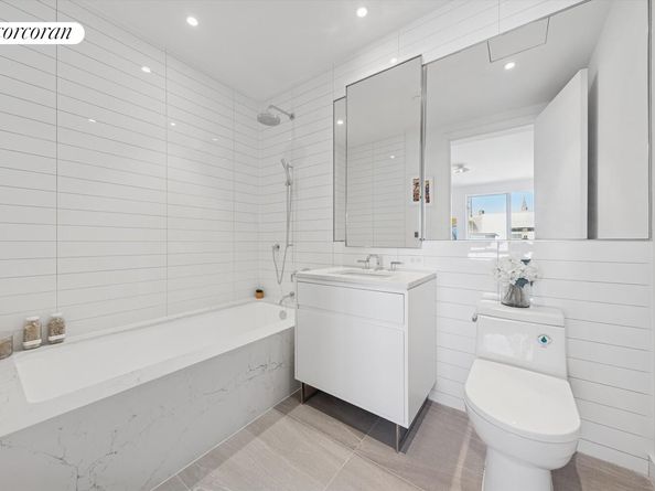 150 East 23rd Street 17A, New York NY 10010