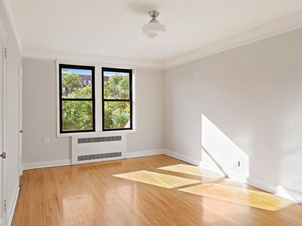 415 Ocean Parkway 3G, Brooklyn NY 11218