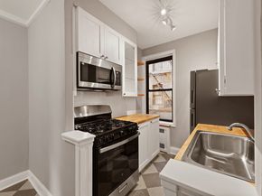 415 Ocean Parkway 3G, Brooklyn NY 11218