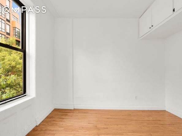 327 East 3rd Street 2E, New York NY 10009