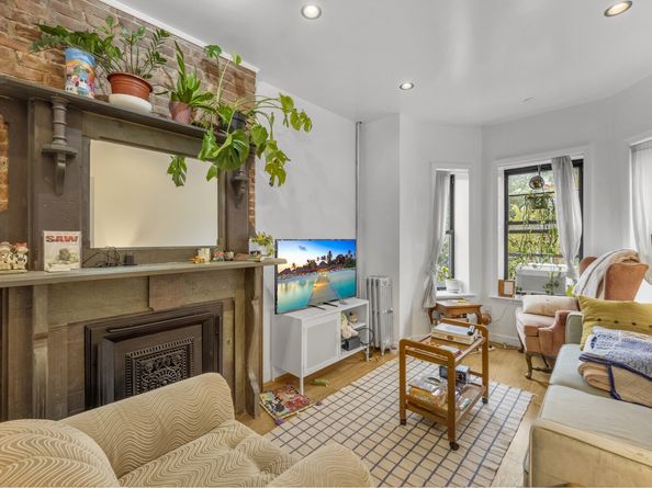 697 Jefferson Avenue, Brooklyn NY 11221