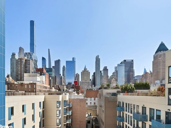 454 West 54th Street 7A, New York NY 10019