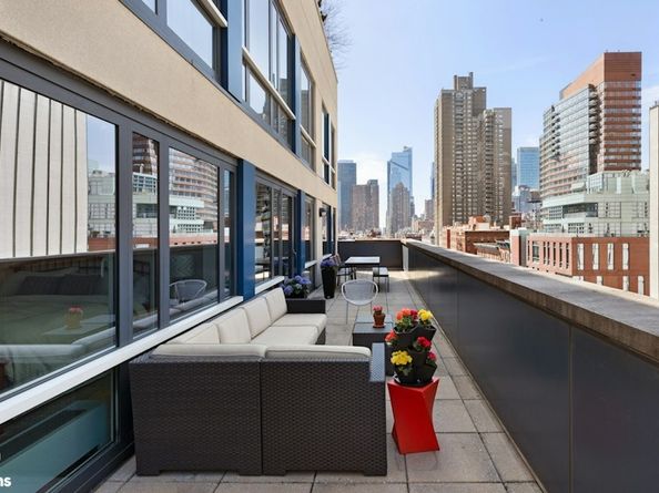 454 West 54th Street 7A, New York NY 10019