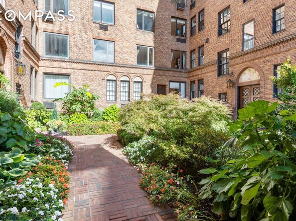 455 East 51st Street 6B, New York NY 10022