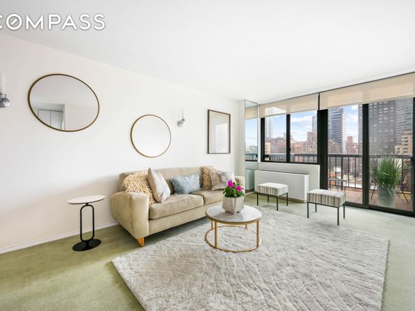 300 East 54th Street 15C, New York NY 10022