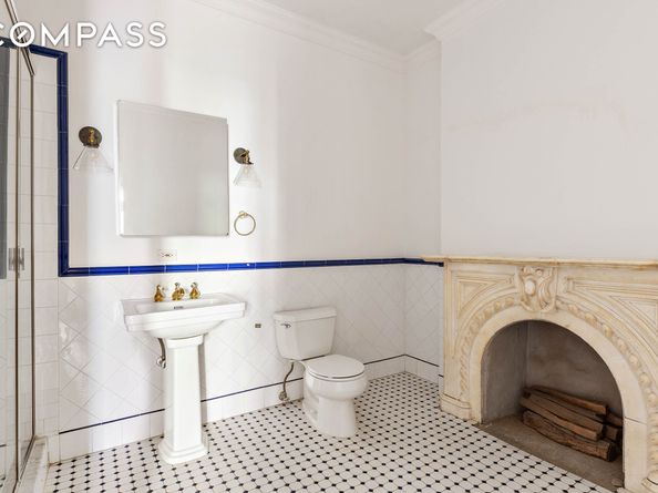 23 West 12th Street, New York NY 10011