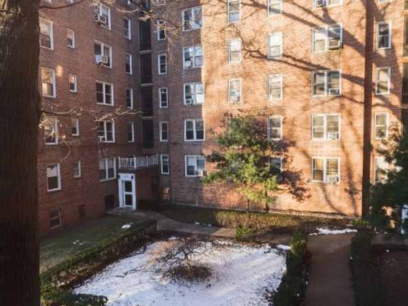 5610 Netherland Avenue 2A, Bronx NY 10471