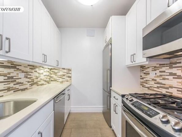 377 Rector Place 11I, New York NY 10280