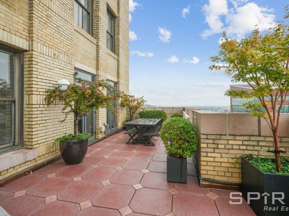 1 Hanson Place 9D, Brooklyn NY 11243