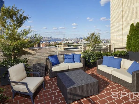1 Hanson Place 9D, Brooklyn NY 11243