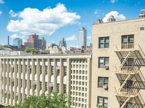 310 West 52nd Street 5J, New York NY 10019