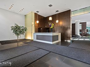 310 West 52nd Street 5J, New York NY 10019