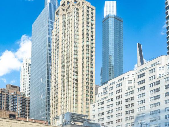 310 West 52nd Street 5J, New York NY 10019