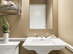 45 Park Avenue 202, New York NY 10016