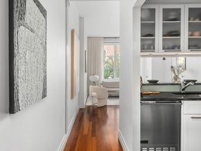 45 Park Avenue 202, New York NY 10016