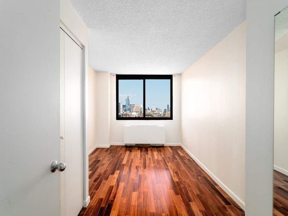 376 Broadway 18E, New York NY 10013