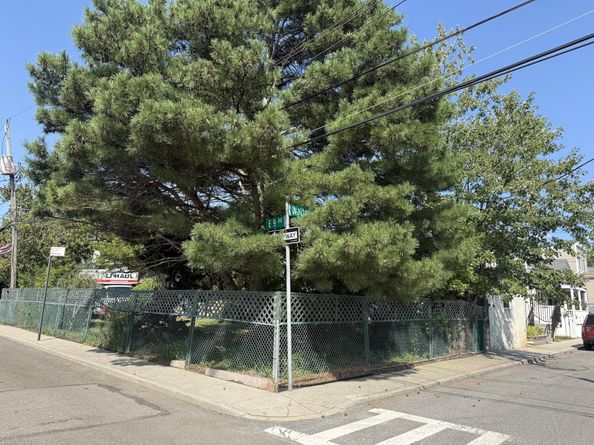 815 Walton Road, Queens NY 11693