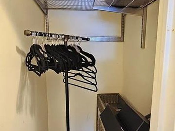 150 East 61st Street 2D, New York NY 10065