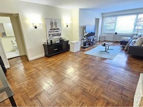 150 East 61st Street 2D, New York NY 10065