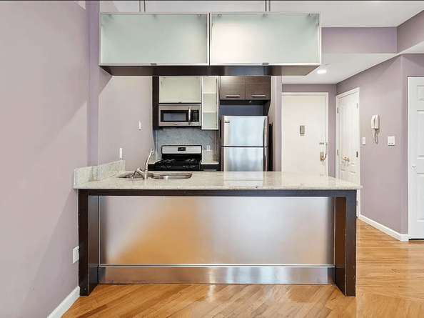 215 Parkville Avenue 3B, Brooklyn NY 11230