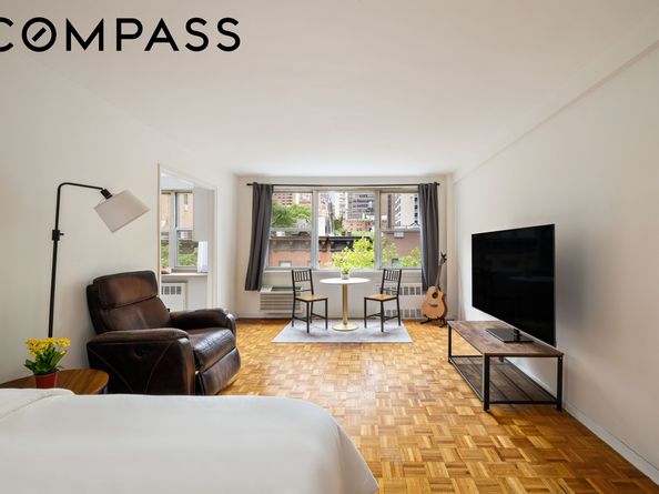 221 East 50th Street 5C, New York NY 10022