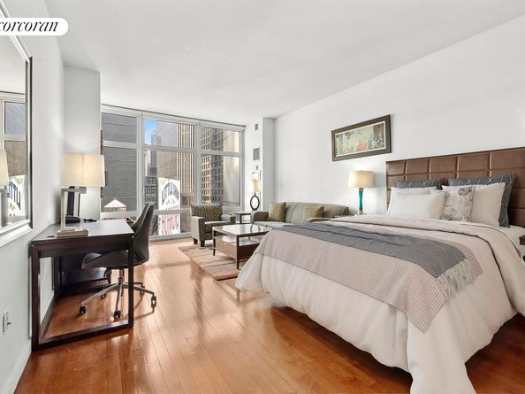 1600 Broadway 19F, New York NY 10019