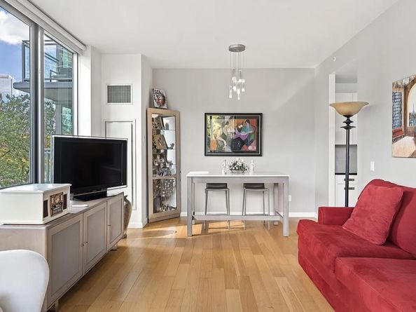 46-30 Center Boulevard 203, Queens NY 11109