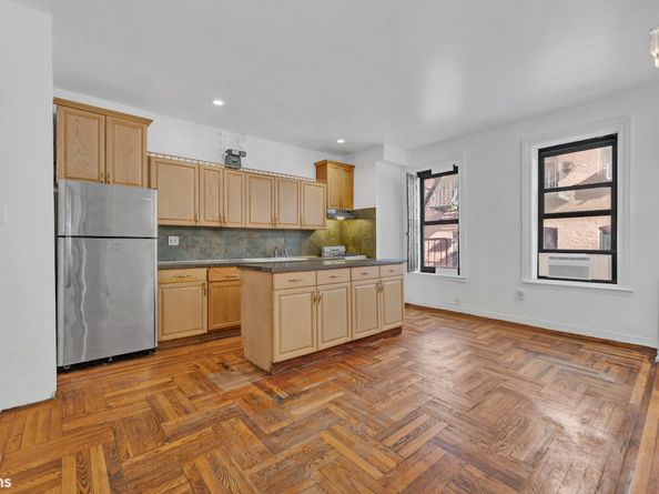 828 Gerard Avenue 2D, Bronx NY 10451