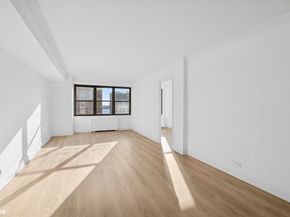 245 East 25th Street 15B, New York NY 10010