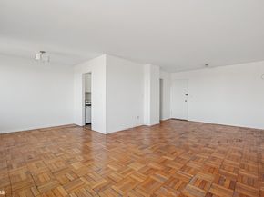 60 Remsen Street 10C, Brooklyn NY 11201