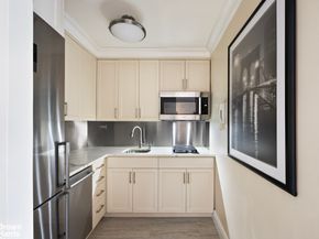 230 East 15th Street 5R, New York NY 10003