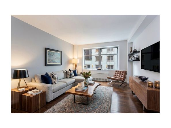 100 West 58th Street 12F, New York NY 10019