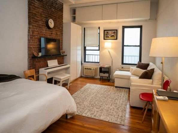 431 West 54th Street 5D, New York NY 10019