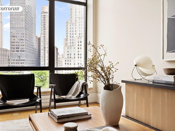 10 Madison Square W 8G, New York NY 10010