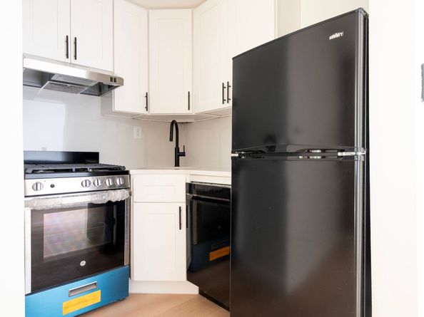 314 West 56th Street 4E, New York NY 10019