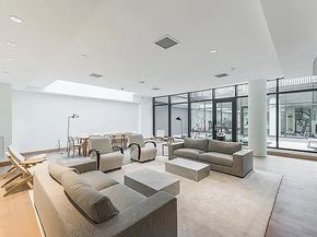 21-30 44th Drive 3M, Queens NY 11101