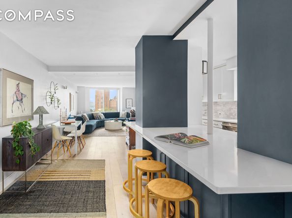 303 Greenwich Street 8AB, New York NY 10013