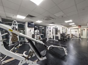 250 East 40th Street 30F, New York NY 10016