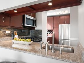 250 East 40th Street 30F, New York NY 10016