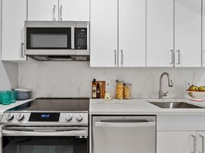 122 Palmetto Street 1L, Brooklyn NY 11221