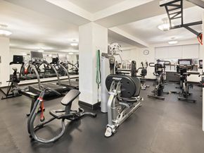 150 Central Park S 2504, New York NY 10019