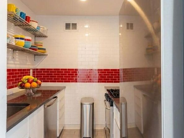 310 East 46th Street 18K, New York NY 10017