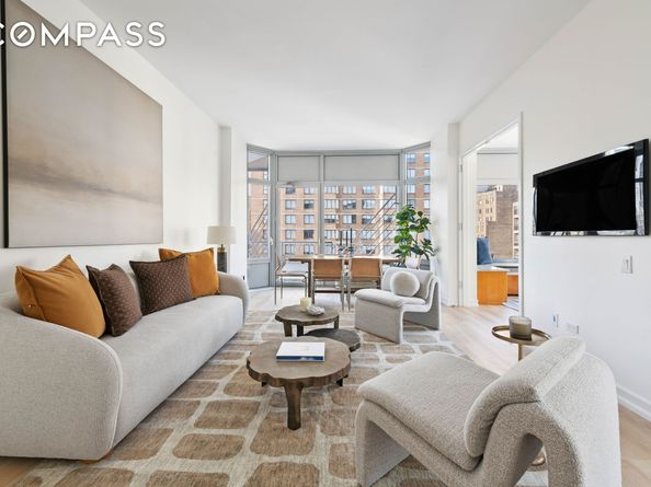 200 East 32nd Street 11D, New York NY 10016