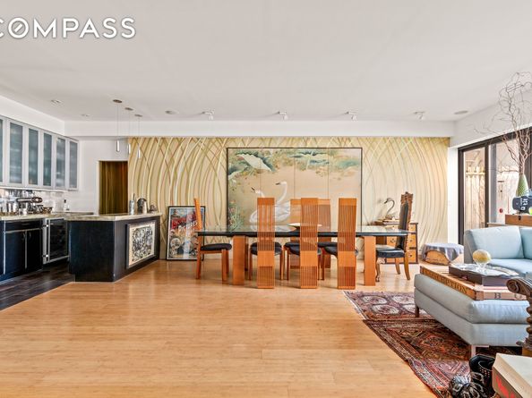 529 West 42nd Street 7B, New York NY 10036